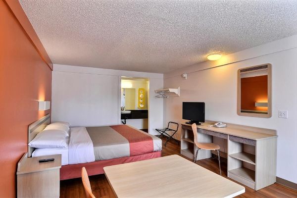MOTEL 6 ALTOONA (Altoona)
